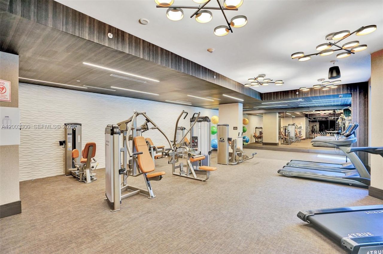 301 Altara Ave, Unit 821, Coral Gables, FL 33146 Photo