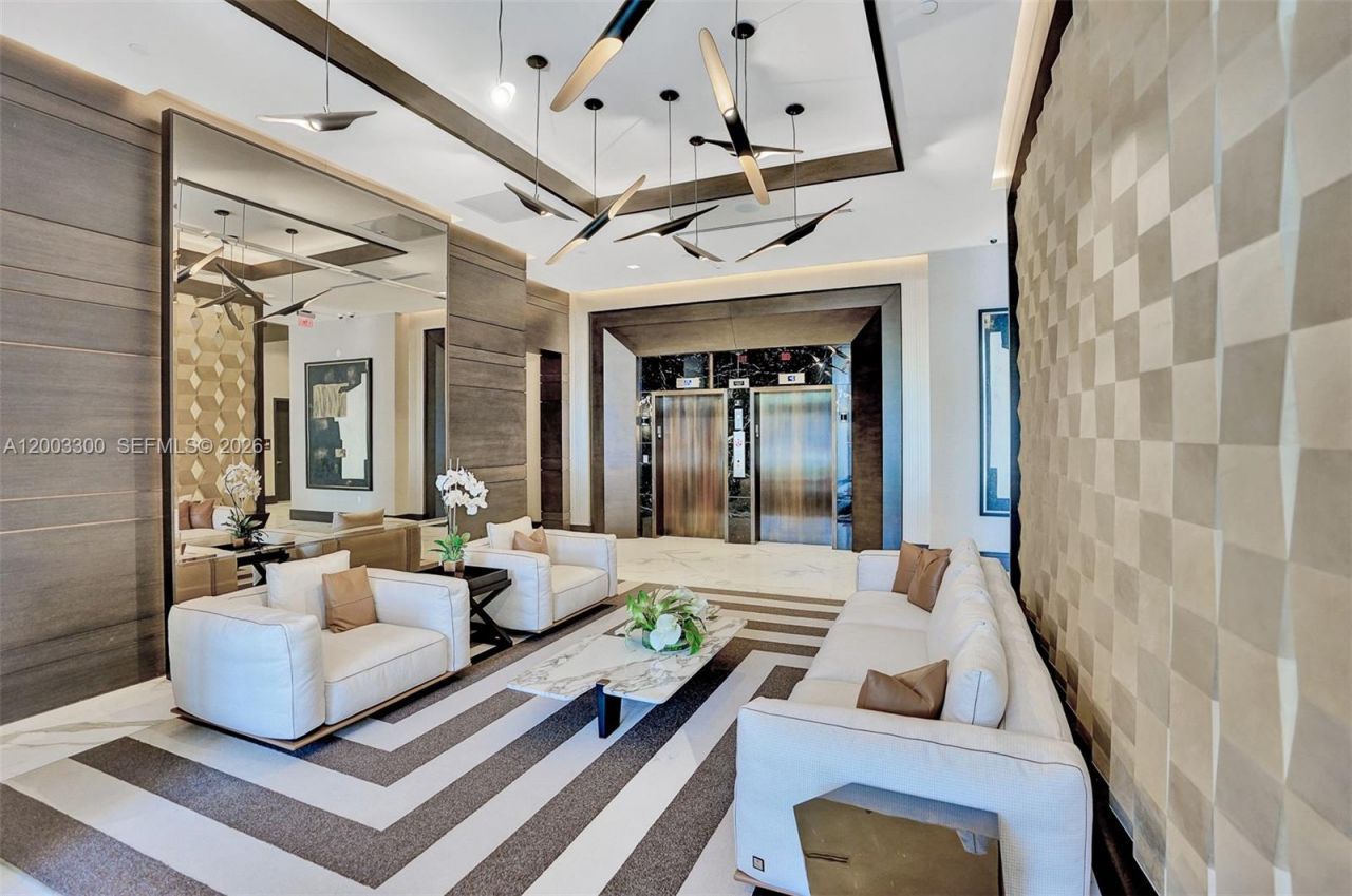 301 Altara Ave, Unit 821, Coral Gables, FL 33146 Photo