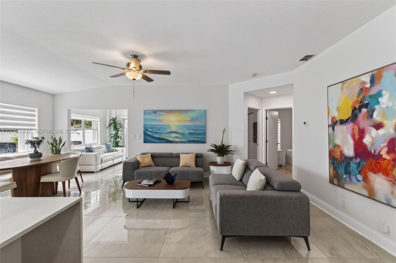 31 E Bentwater Cir, Boynton Beach, FL 33426 Photo