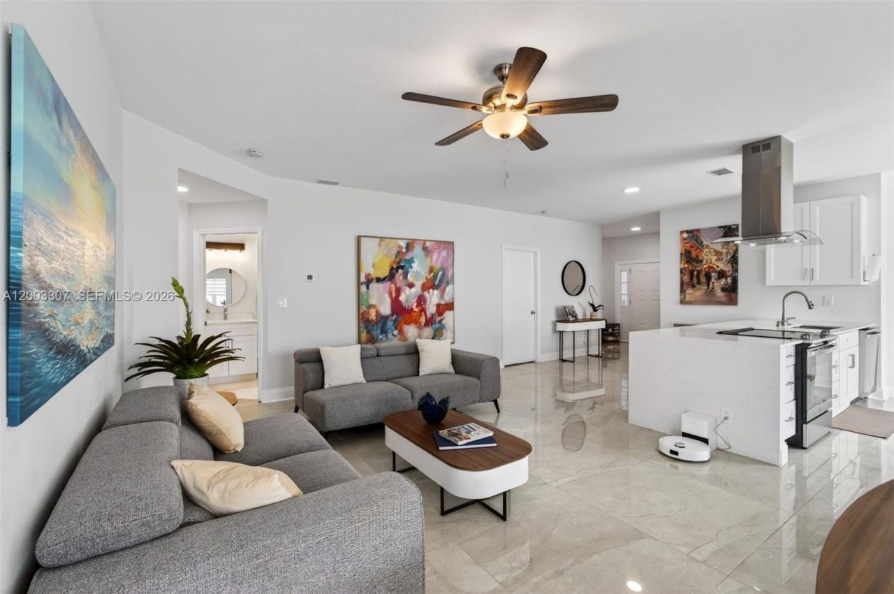 31 E Bentwater Cir, Boynton Beach, FL 33426 Photo