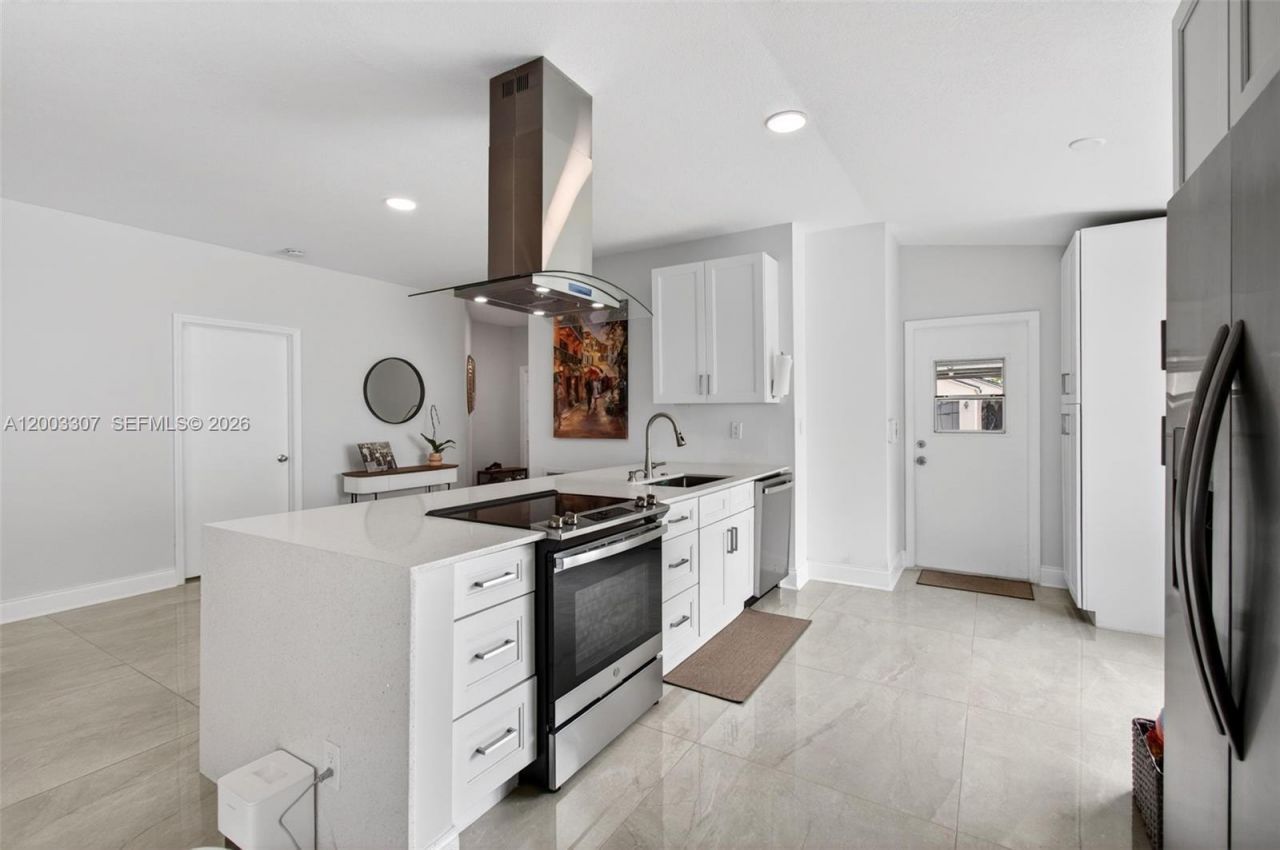 31 E Bentwater Cir, Boynton Beach, FL 33426 Photo