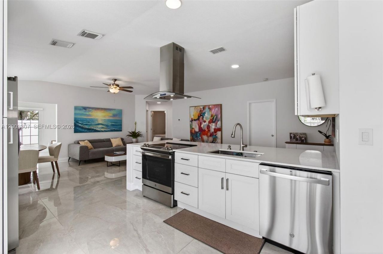 31 E Bentwater Cir, Boynton Beach, FL 33426 Photo