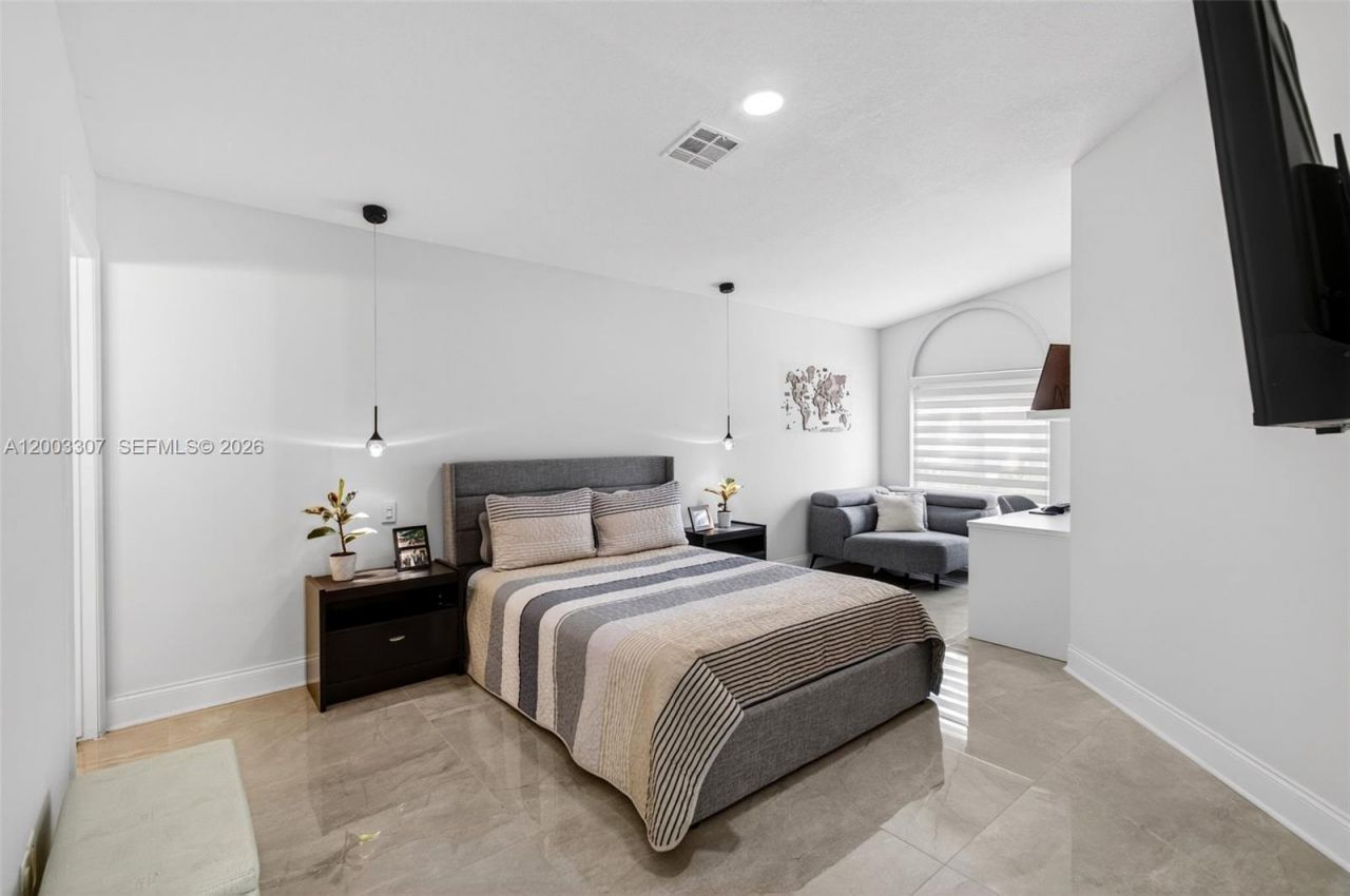 31 E Bentwater Cir, Boynton Beach, FL 33426 Photo