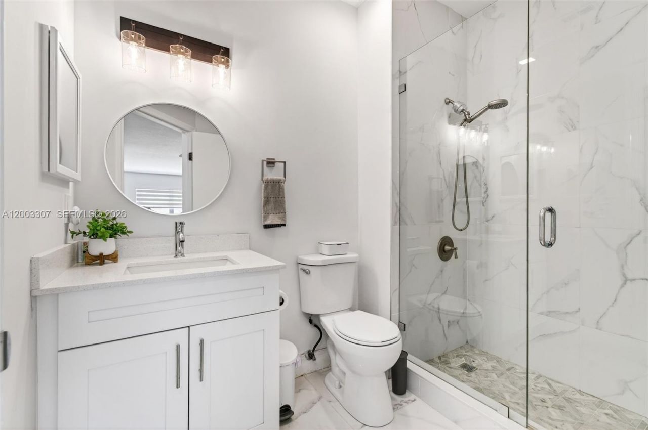 31 E Bentwater Cir, Boynton Beach, FL 33426 Photo