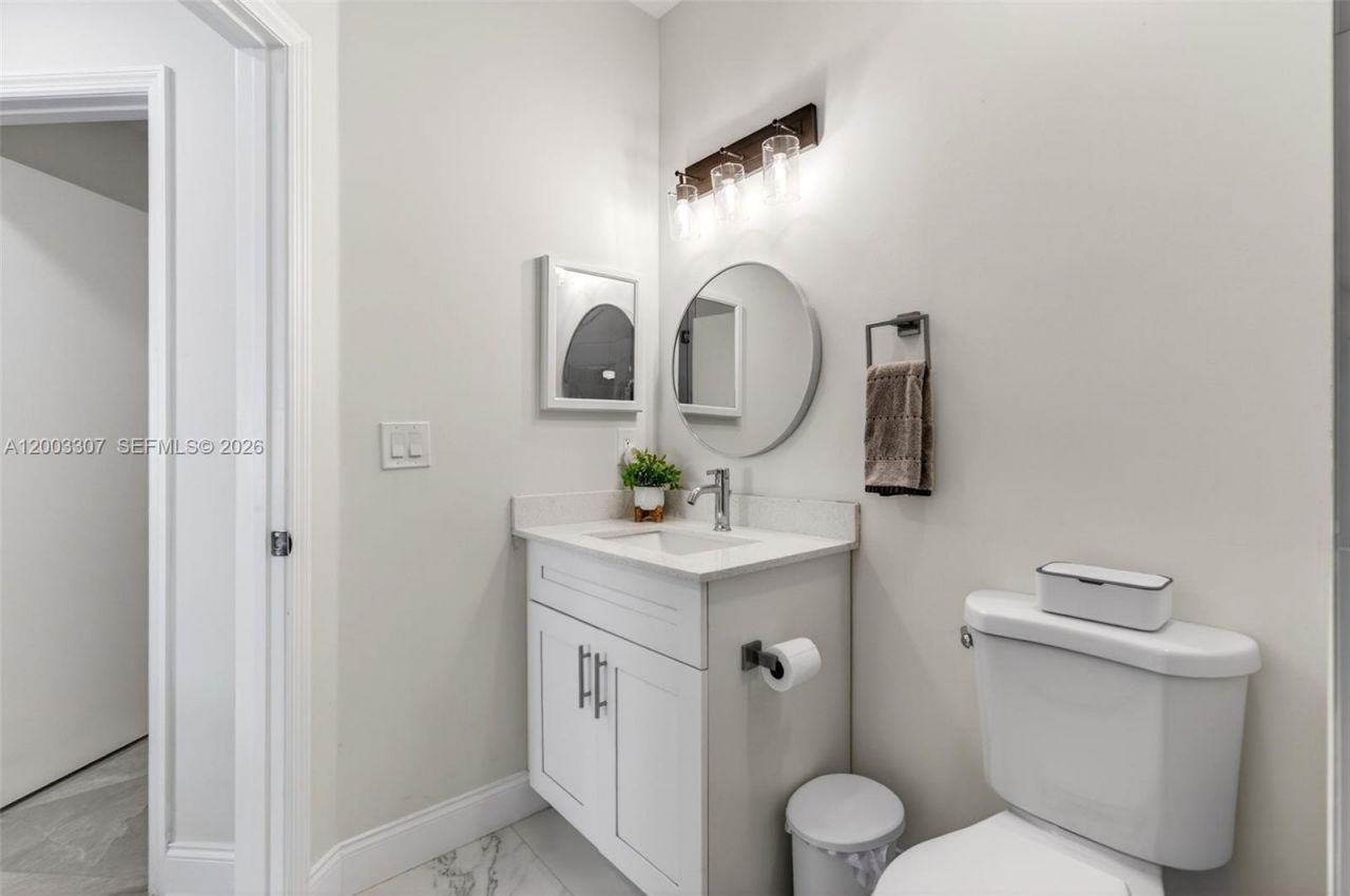 31 E Bentwater Cir, Boynton Beach, FL 33426 Photo