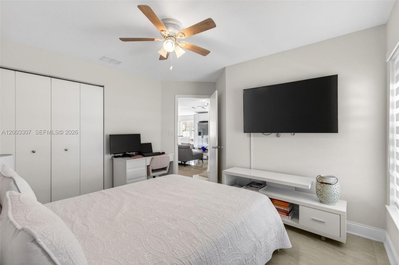 31 E Bentwater Cir, Boynton Beach, FL 33426 Photo