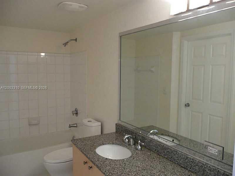 2586 Centergate Dr, Unit 207, Miramar, FL 33025 Photo