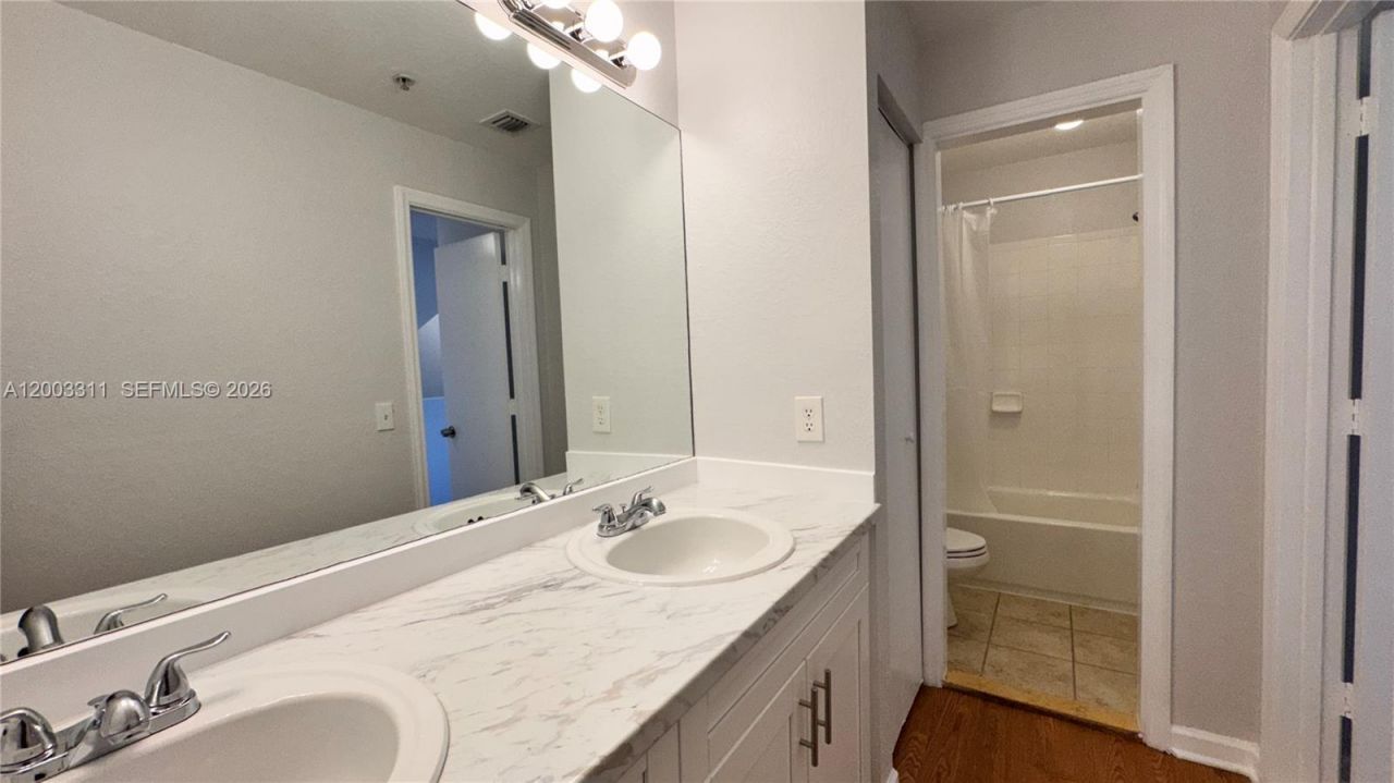 14226 NW 17th Ave , Unit 14226, Opa Locka, FL 33054 Photo