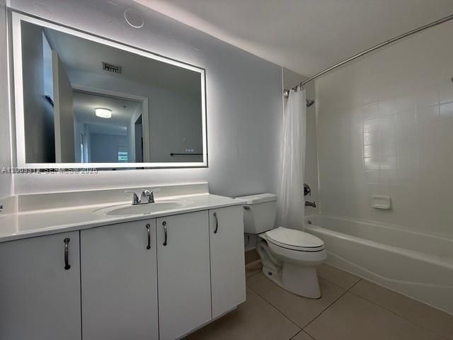 185 SE 14th Ter , Unit 808, Miami, FL 33131 Photo