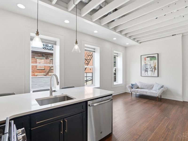 433 Clark Street, Unit B, Cincinnati, OH 45203 Photo 12