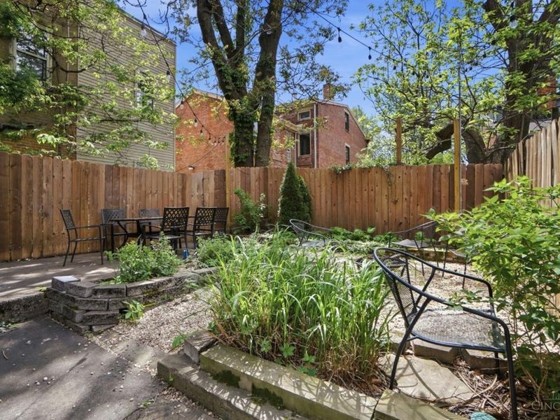 433 Clark Street, Unit B, Cincinnati, OH 45203 Photo 22