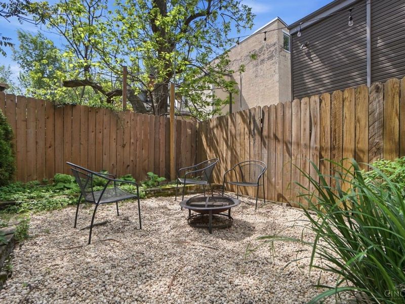 433 Clark Street, Unit B, Cincinnati, OH 45203 Photo 23