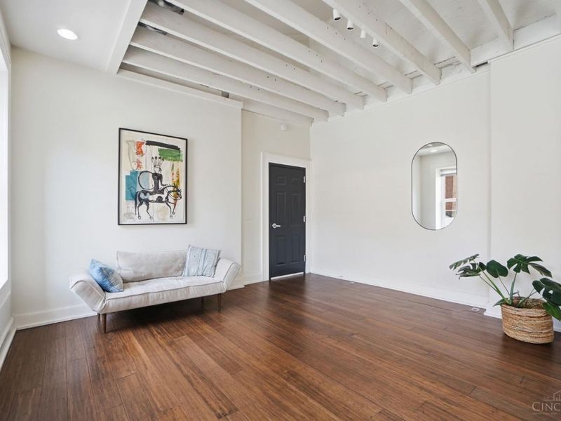 433 Clark Street, Unit B, Cincinnati, OH 45203 Photo 7