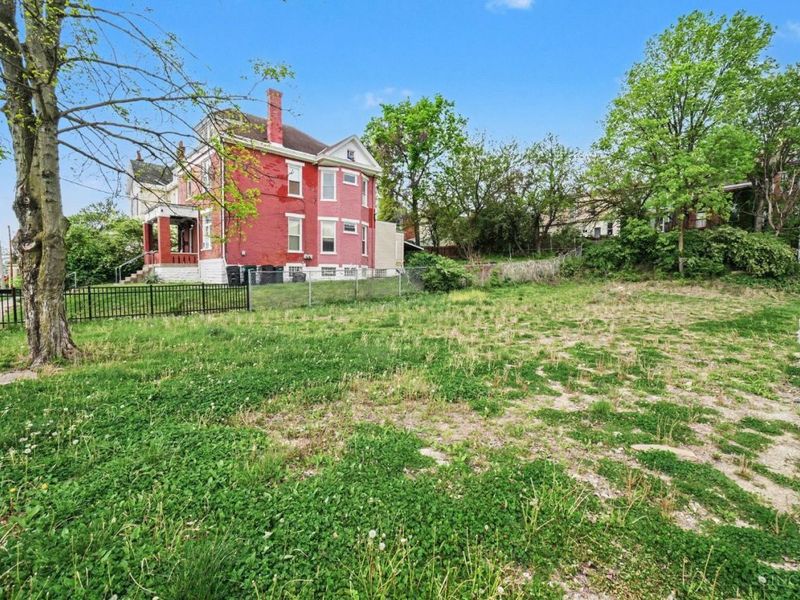 815 Hawthorne Avenue, Cincinnati, OH 45205 Photo 10