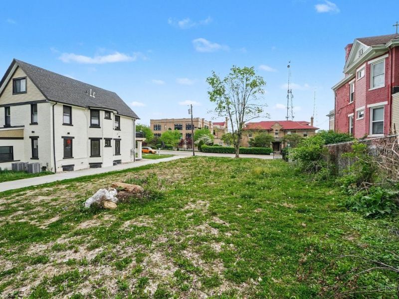 815 Hawthorne Avenue, Cincinnati, OH 45205 Photo 5