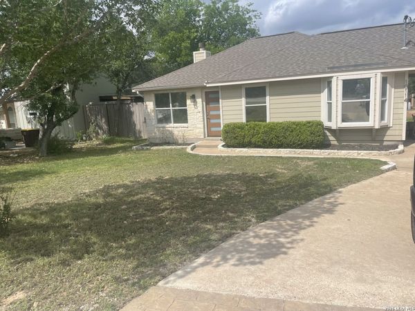 10114 THOMAS LN, Dripping Springs, TX 78620