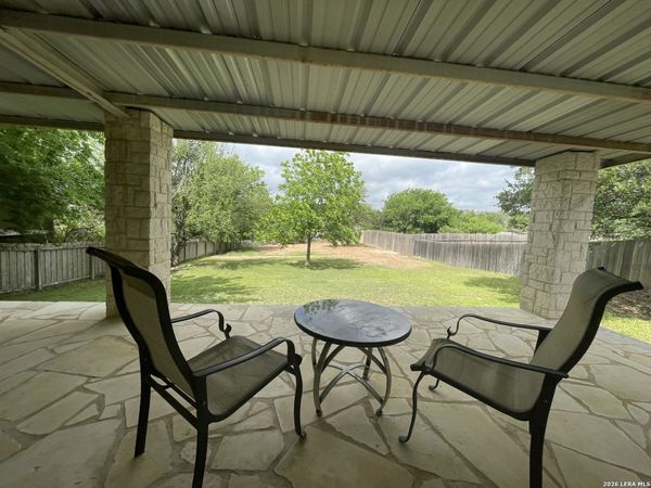 10114 THOMAS LN, Dripping Springs, TX 78620