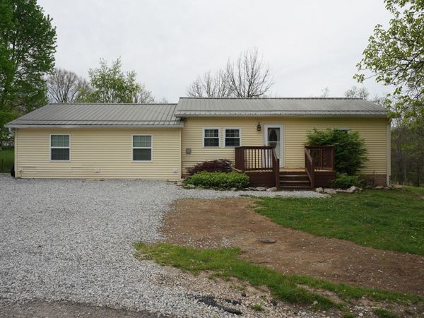 54 Maddox Lane, Bedford, IN 47421