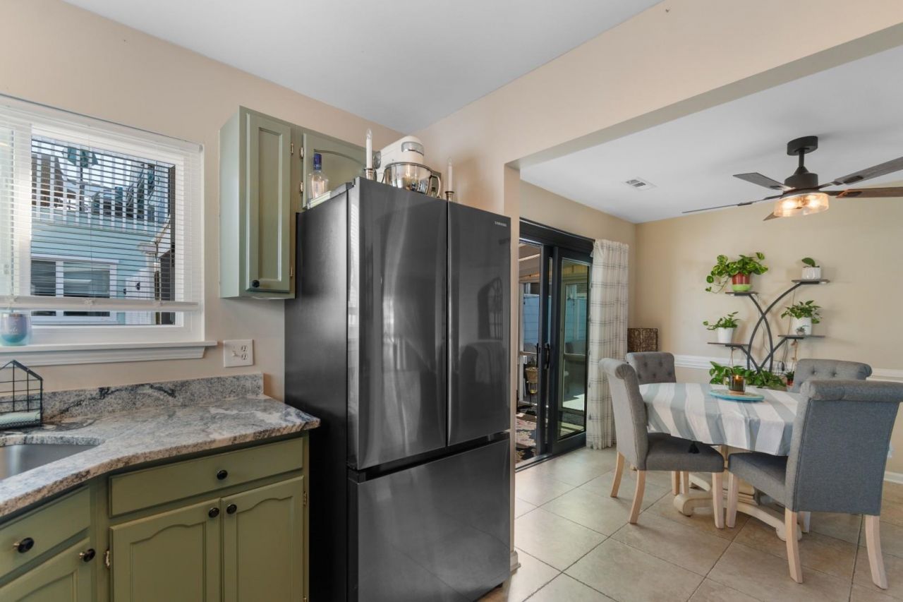 704 43rd Ave. S  Photo 7