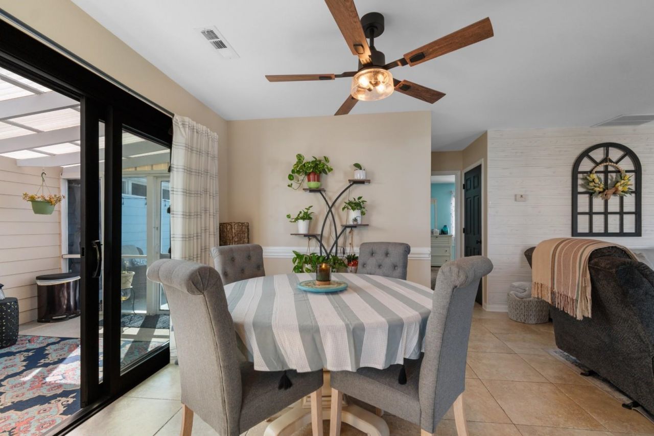 704 43rd Ave. S  Photo 9