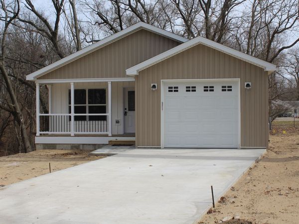 254 Meeking Street, Muskegon, MI 49442