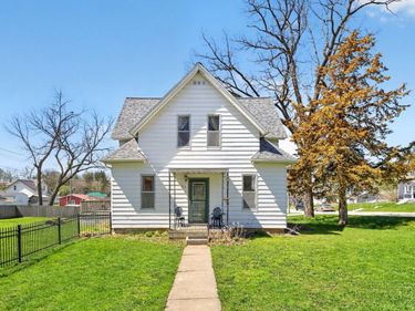 517 Pleasant Street NE, Preston, MN 55965