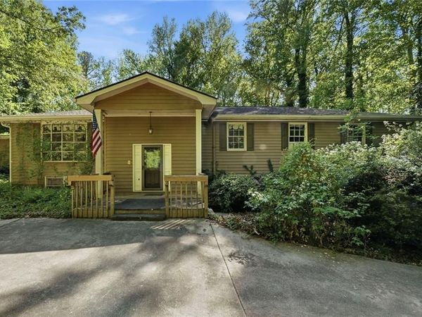 1453 Clearview Drive NW, Acworth, GA 30102