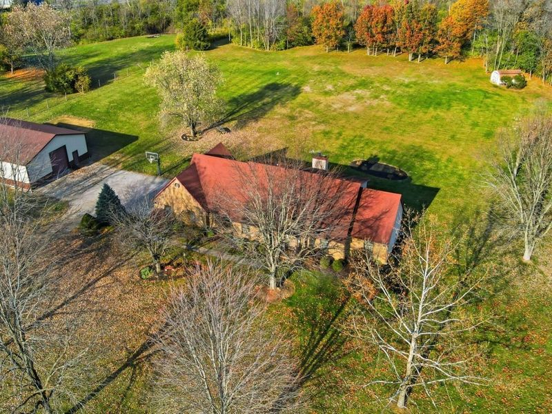 2392 London Groveport Road, Grove City, OH 43123 Photo 3