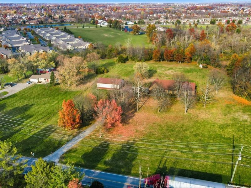 2392 London Groveport Road, Grove City, OH 43123 Photo 4