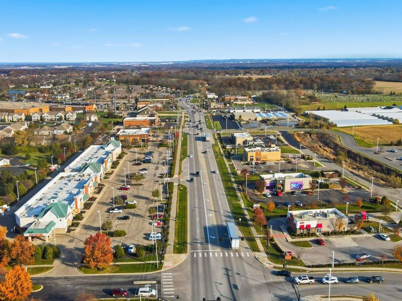 2392 London Groveport Road, Grove City, OH 43123 Photo 9