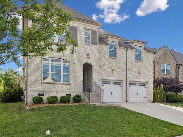 2309 Coppergate Way, Thompsons Station, TN 37179