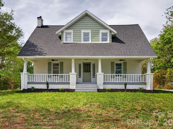 2280 Darwick Road , Winston Salem, NC 27127