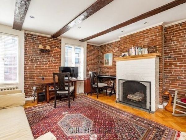 101 Myrtle St, Unit 4, Boston, MA 02114