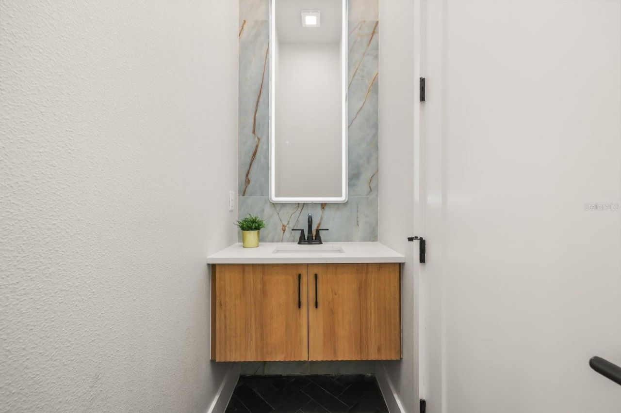 5637 Marinell Drive, Orlando, FL 32809 Photo