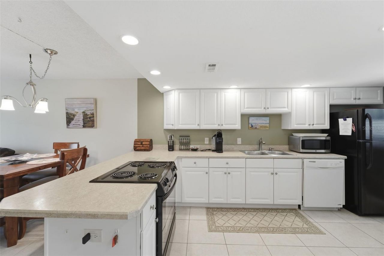 325 N Causeway, Unit D104, New Smyrna Beach, FL 32169 Photo