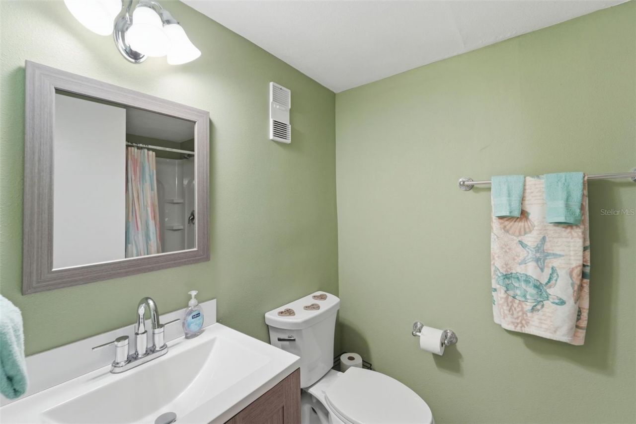 325 N Causeway, Unit D104, New Smyrna Beach, FL 32169 Photo