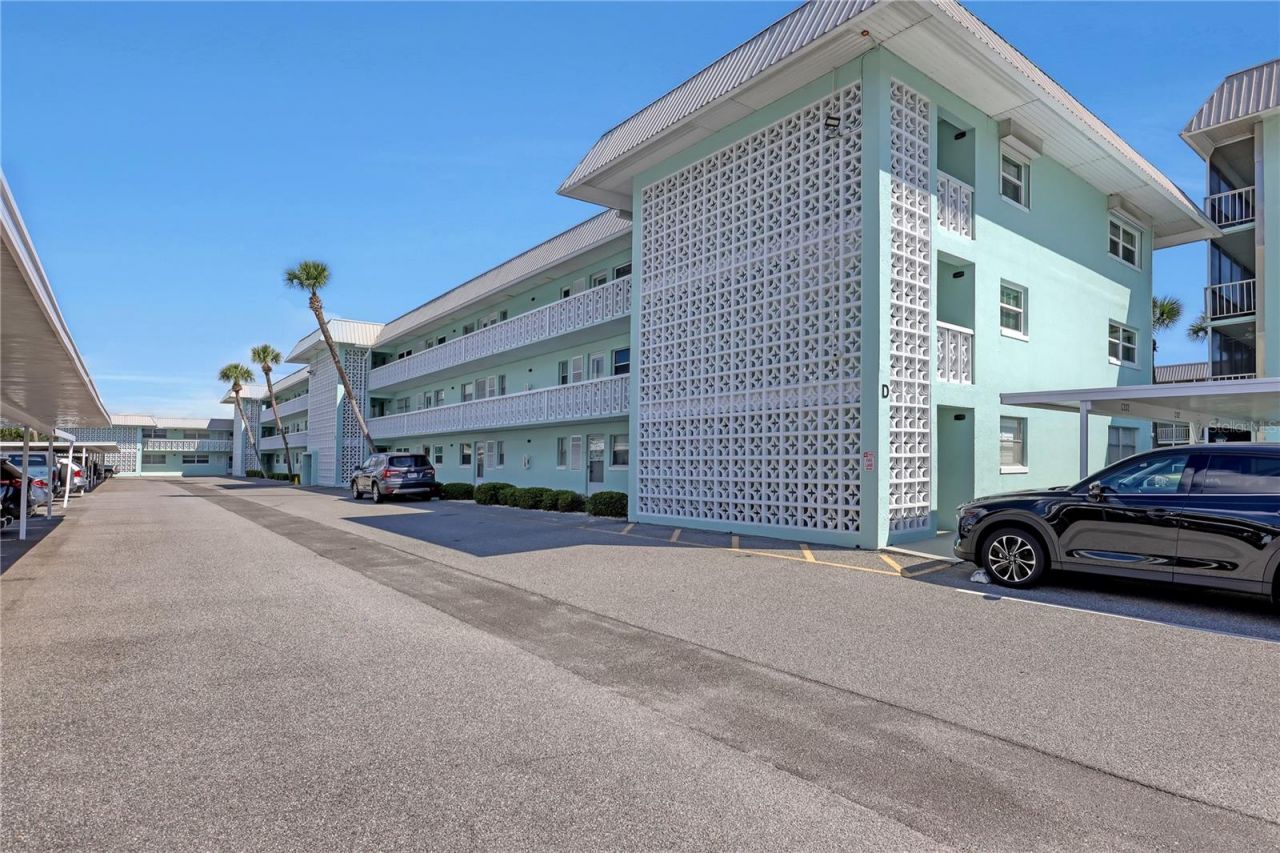 325 N Causeway , Unit D104, New Smyrna Beach, FL 32169 Photo