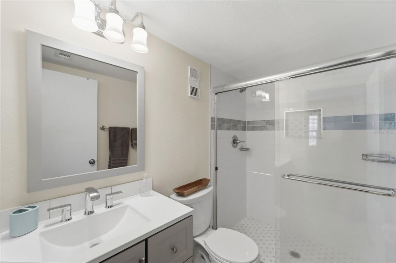 325 N Causeway, Unit D104, New Smyrna Beach, FL 32169 Photo