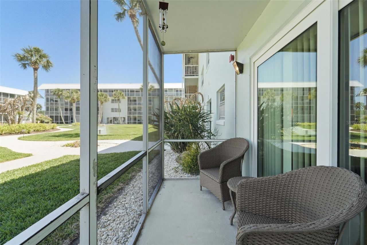 325 N Causeway, Unit D104, New Smyrna Beach, FL 32169 Photo