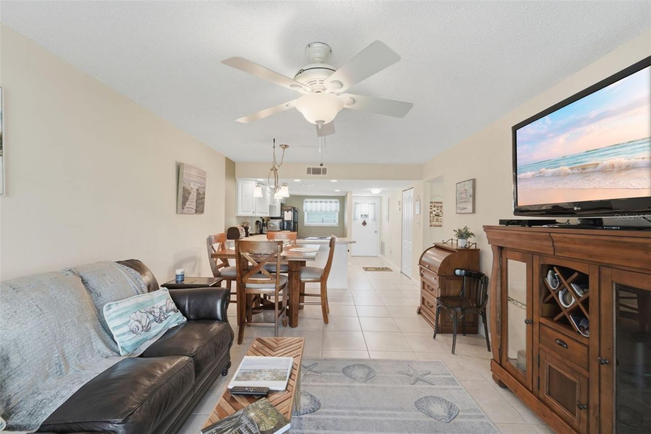 325 N Causeway, Unit D104, New Smyrna Beach, FL 32169 Photo