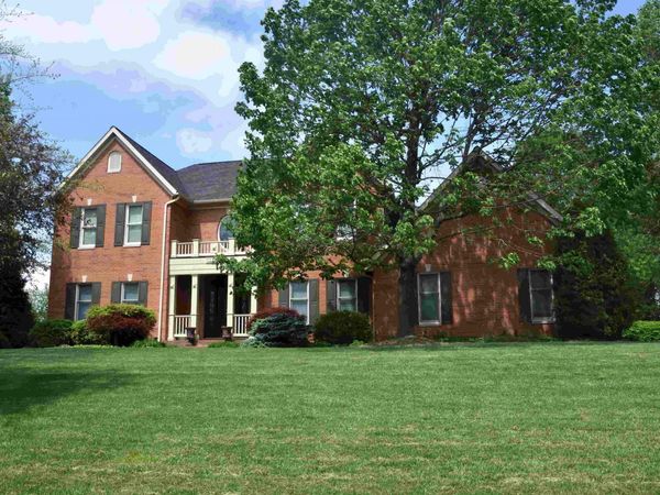 1332 Cobblestone Road, Jasper, IN 47546