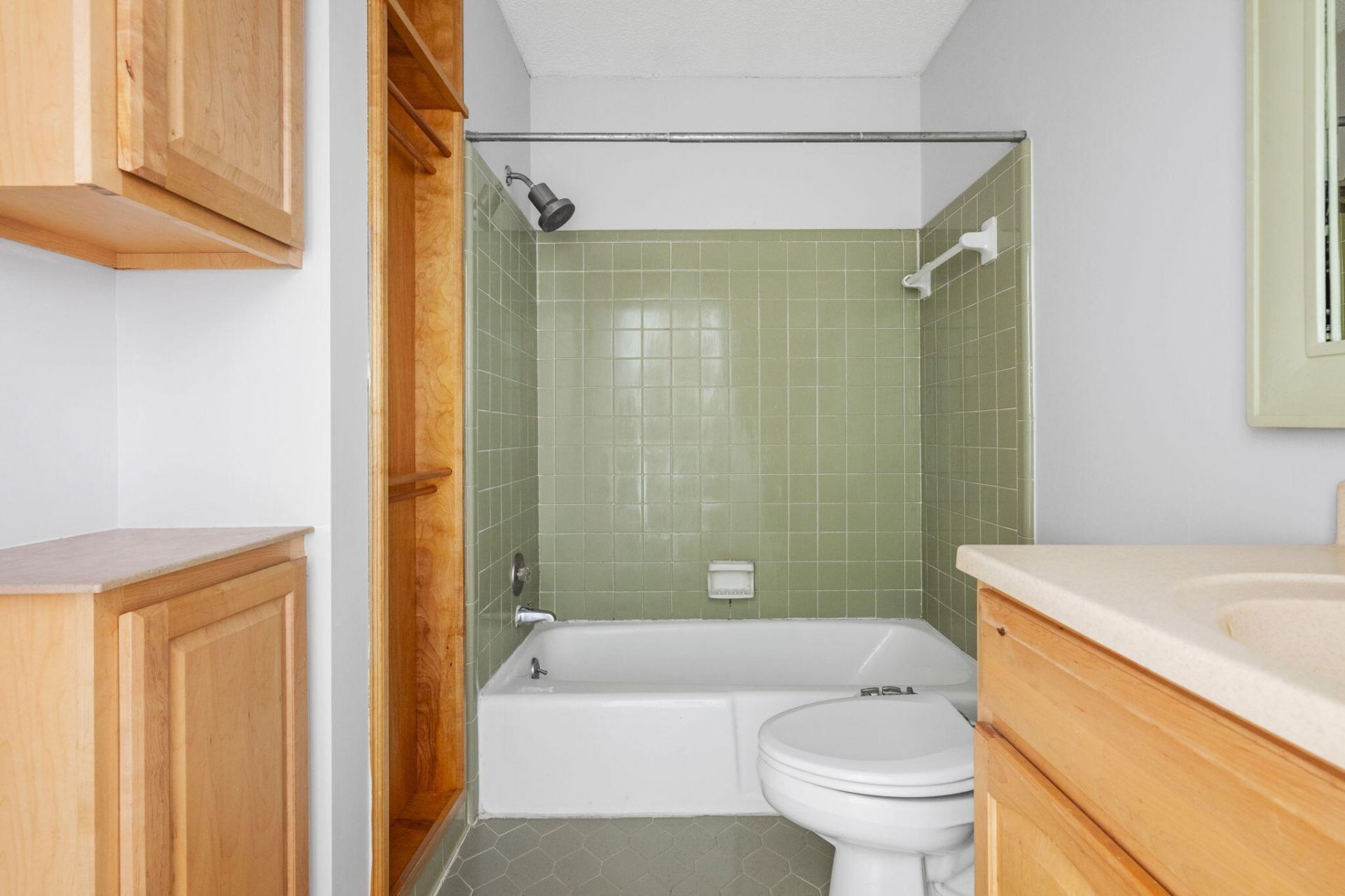 32 Meander Row Photo 16