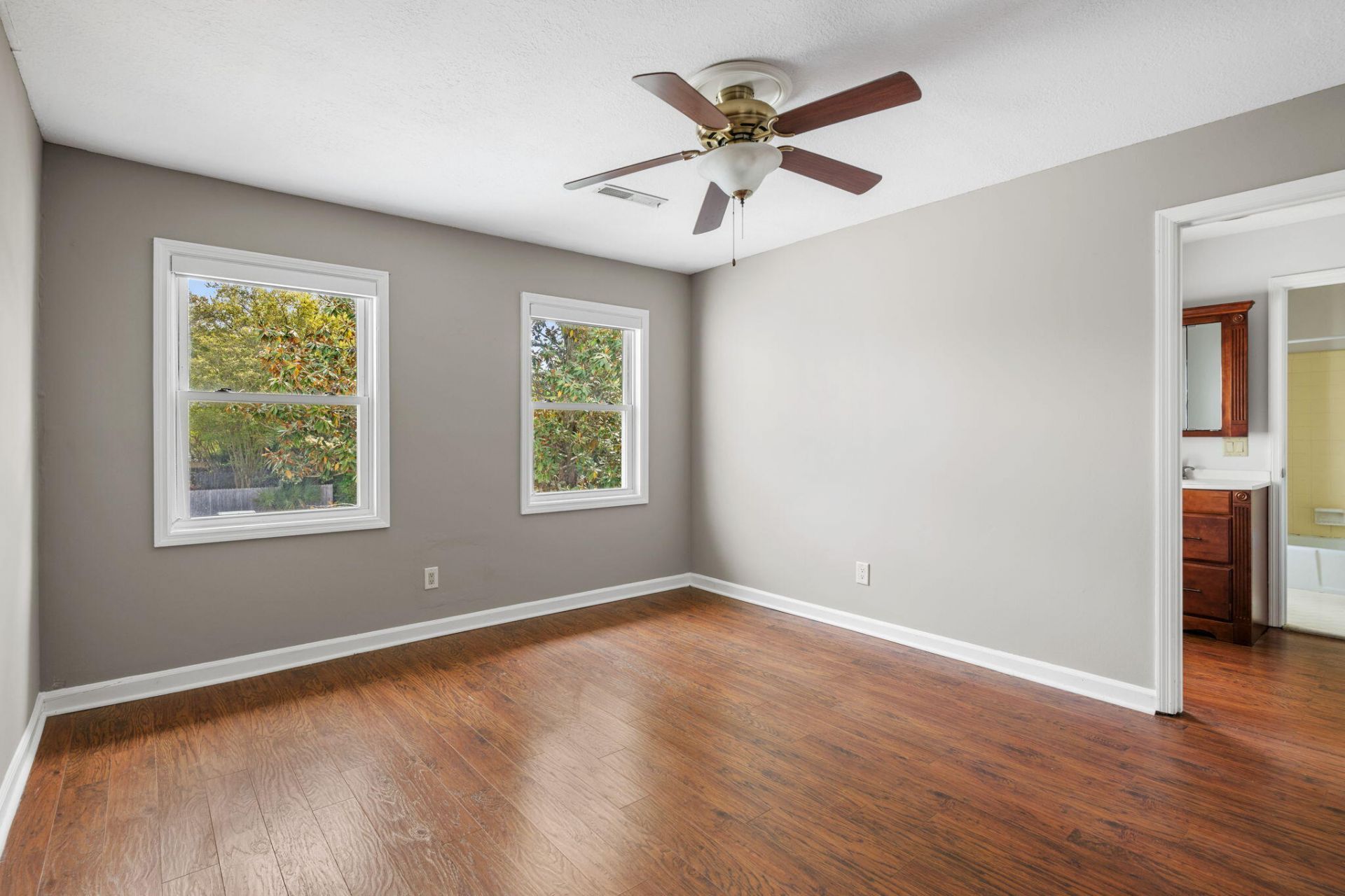 32 Meander Row Photo 18