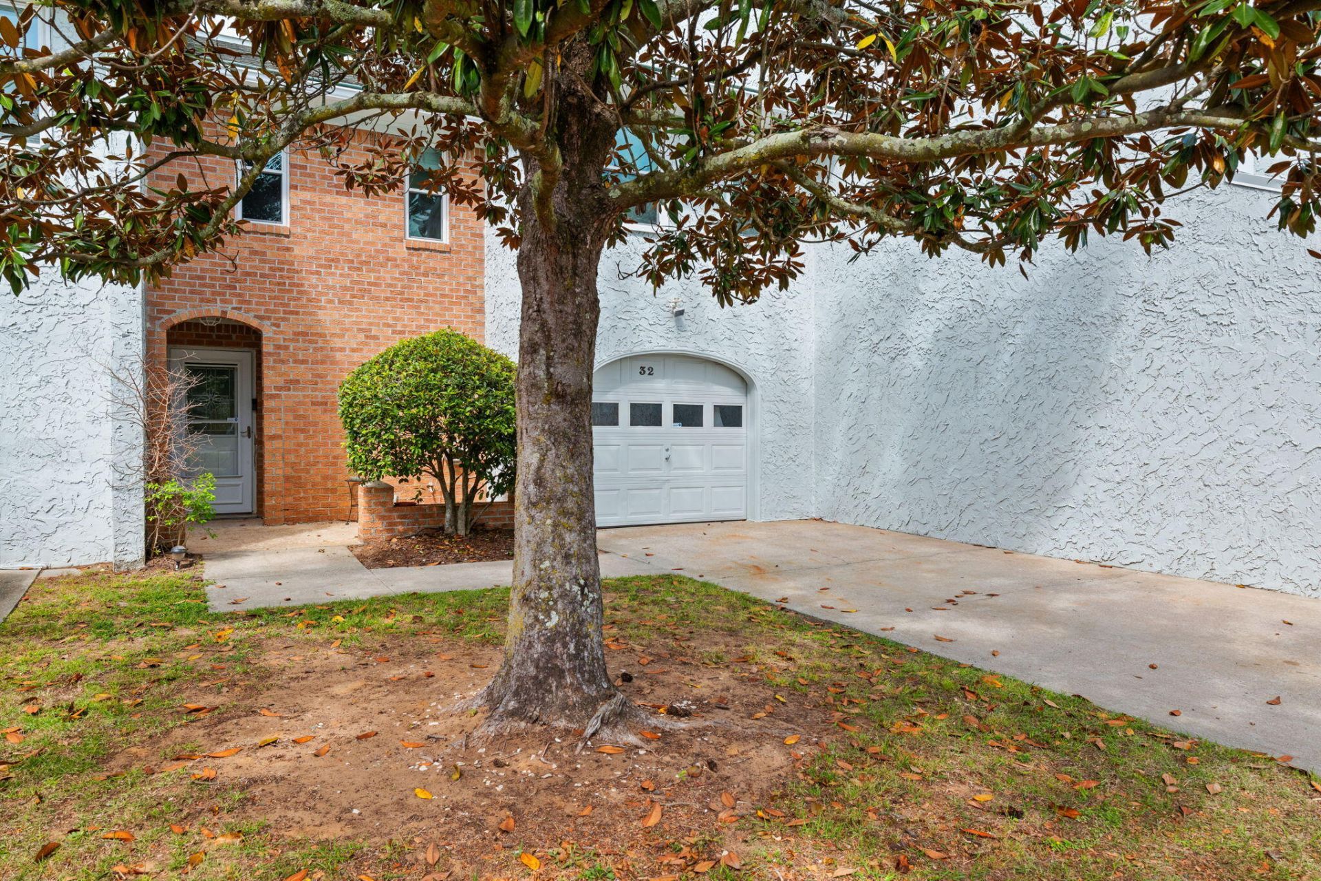 32 Meander Row Photo 3
