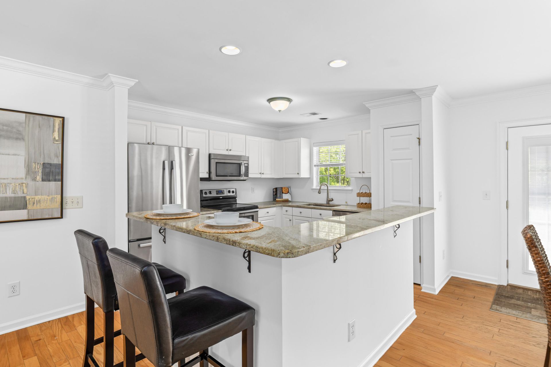 1099 Farmington Road Photo 11