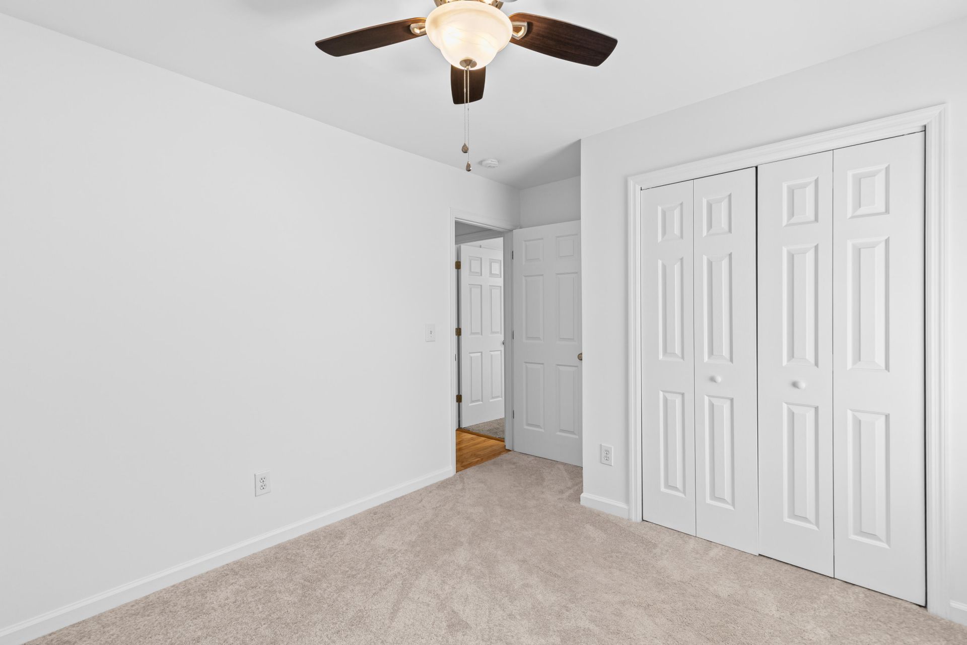 1099 Farmington Road Photo 22