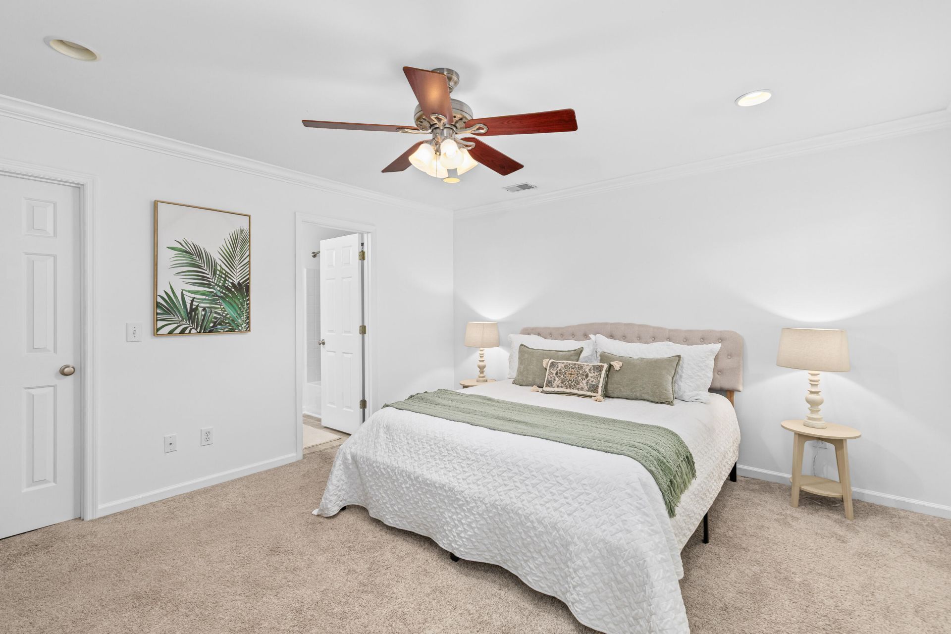 1099 Farmington Road Photo 24