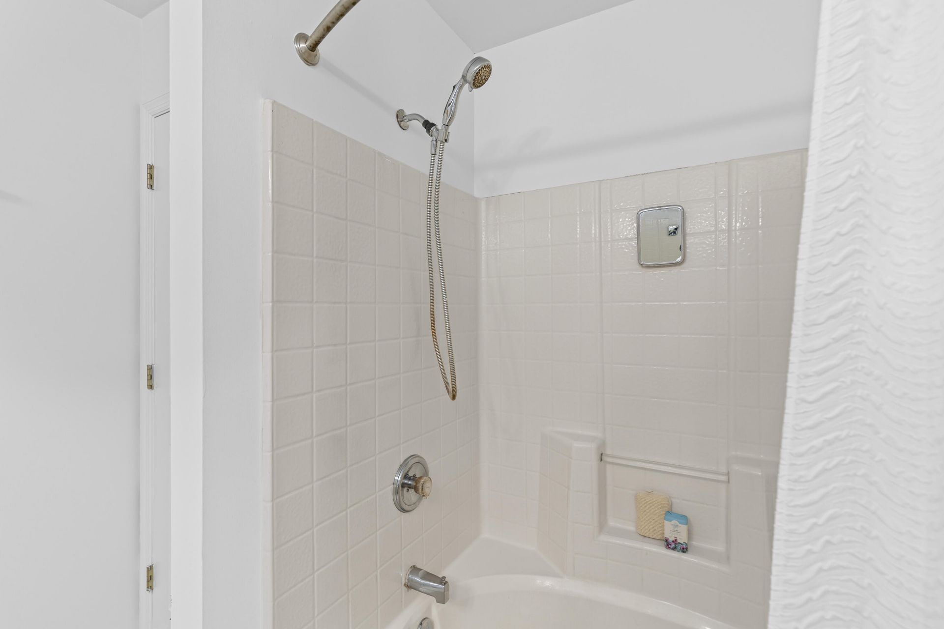 1099 Farmington Road Photo 27