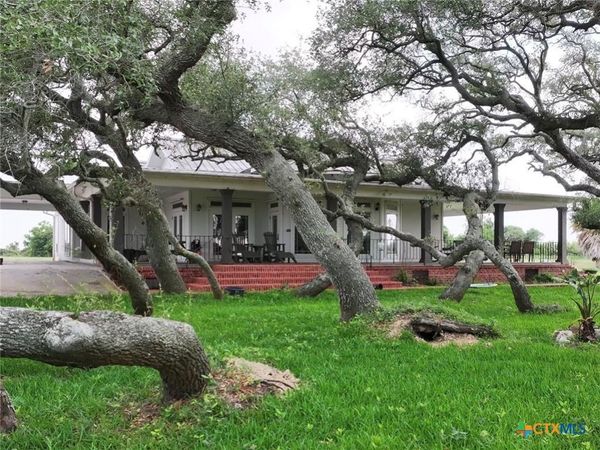 257 Whitaker Road, Port Lavaca, TX 77979