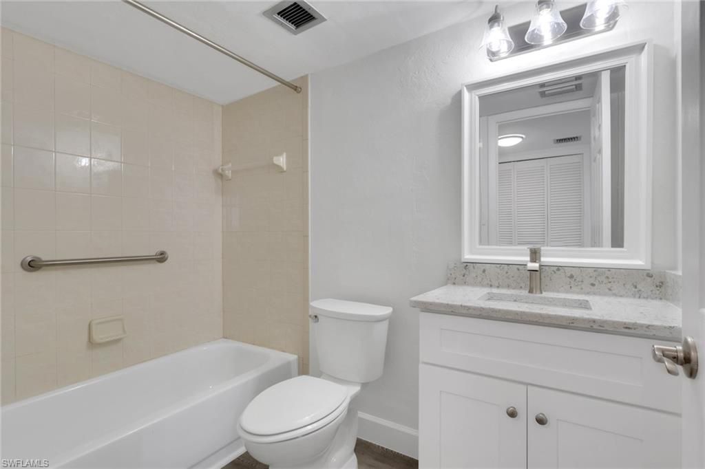 4280 SE 20th Pl , Unit 402, Cape Coral, FL 33904 Photo